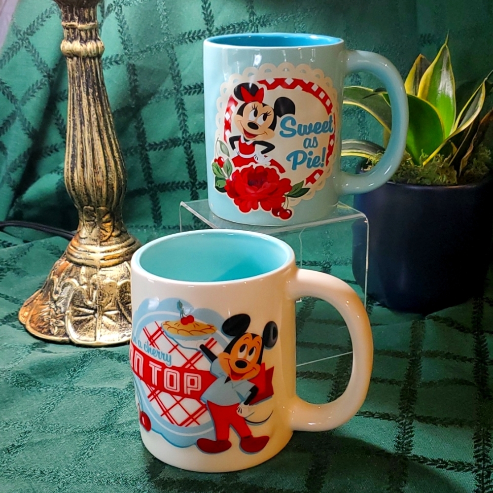 DISNEY MUGS Mickey Minnie, pair